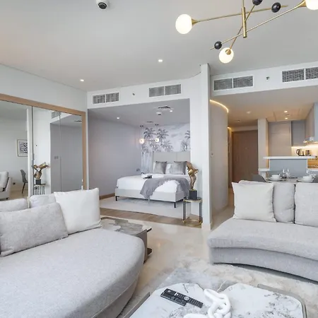 Stylish Studio Apartment With Impressive Decor And Furniture At Sky Garden! Dubaï Extérieur photo