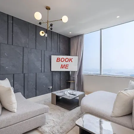 Stylish Studio Apartment With Impressive Decor And Furniture At Sky Garden! Dubaï Extérieur photo
