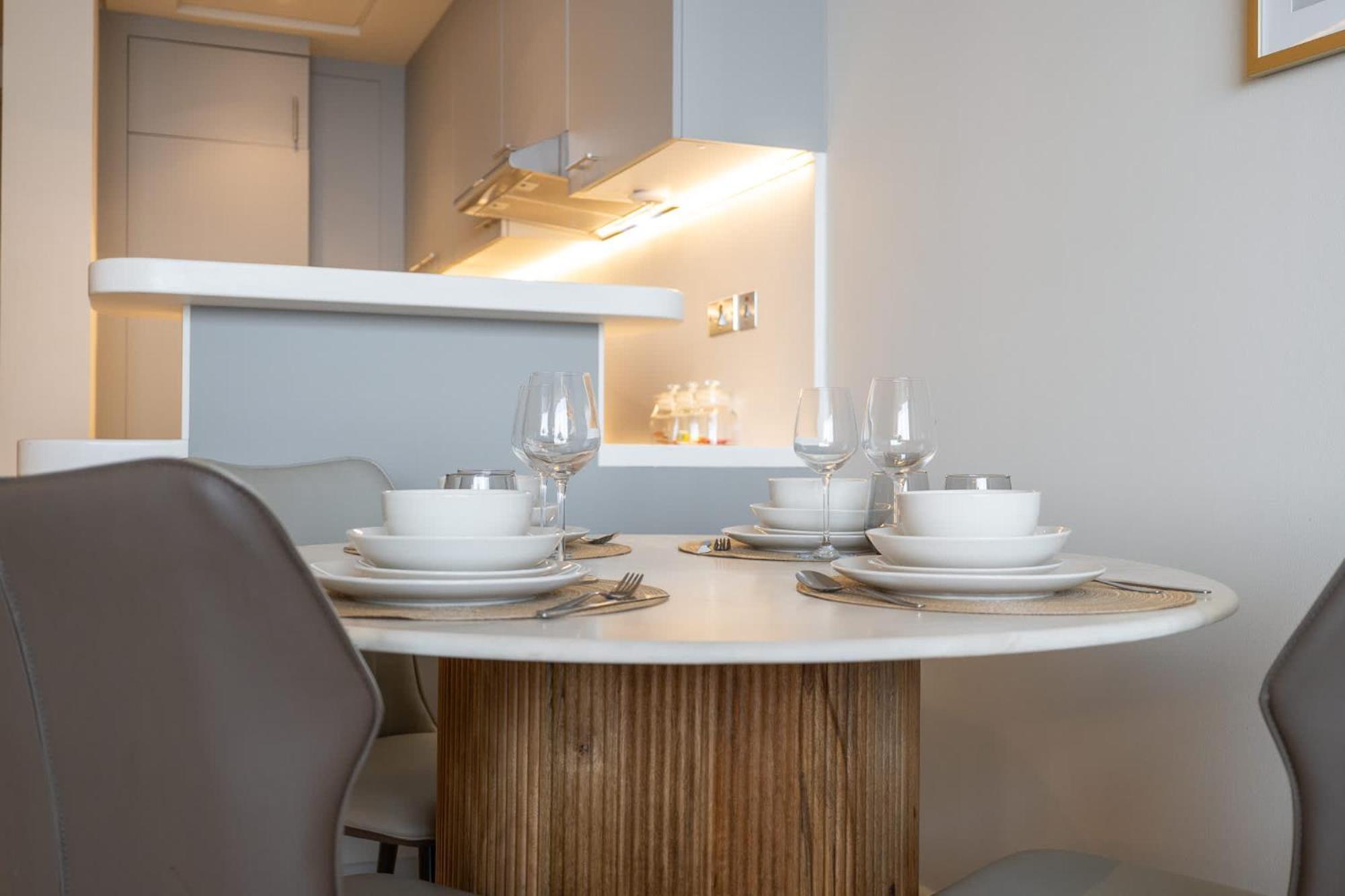 Appartement Stylish With Impressive Decor And Furniture At Sky Garden! *