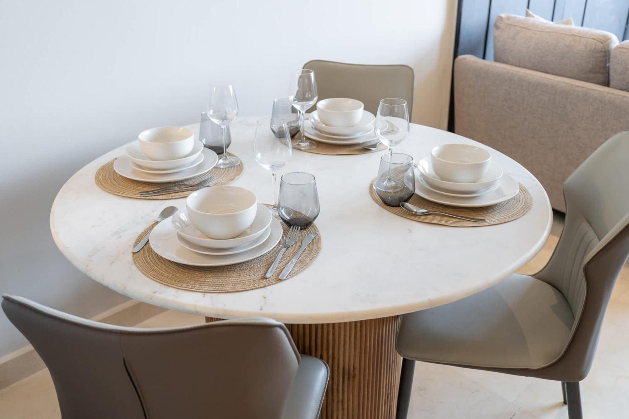 Stylish With Impressive Decor And Furniture At Sky Garden! Appartement