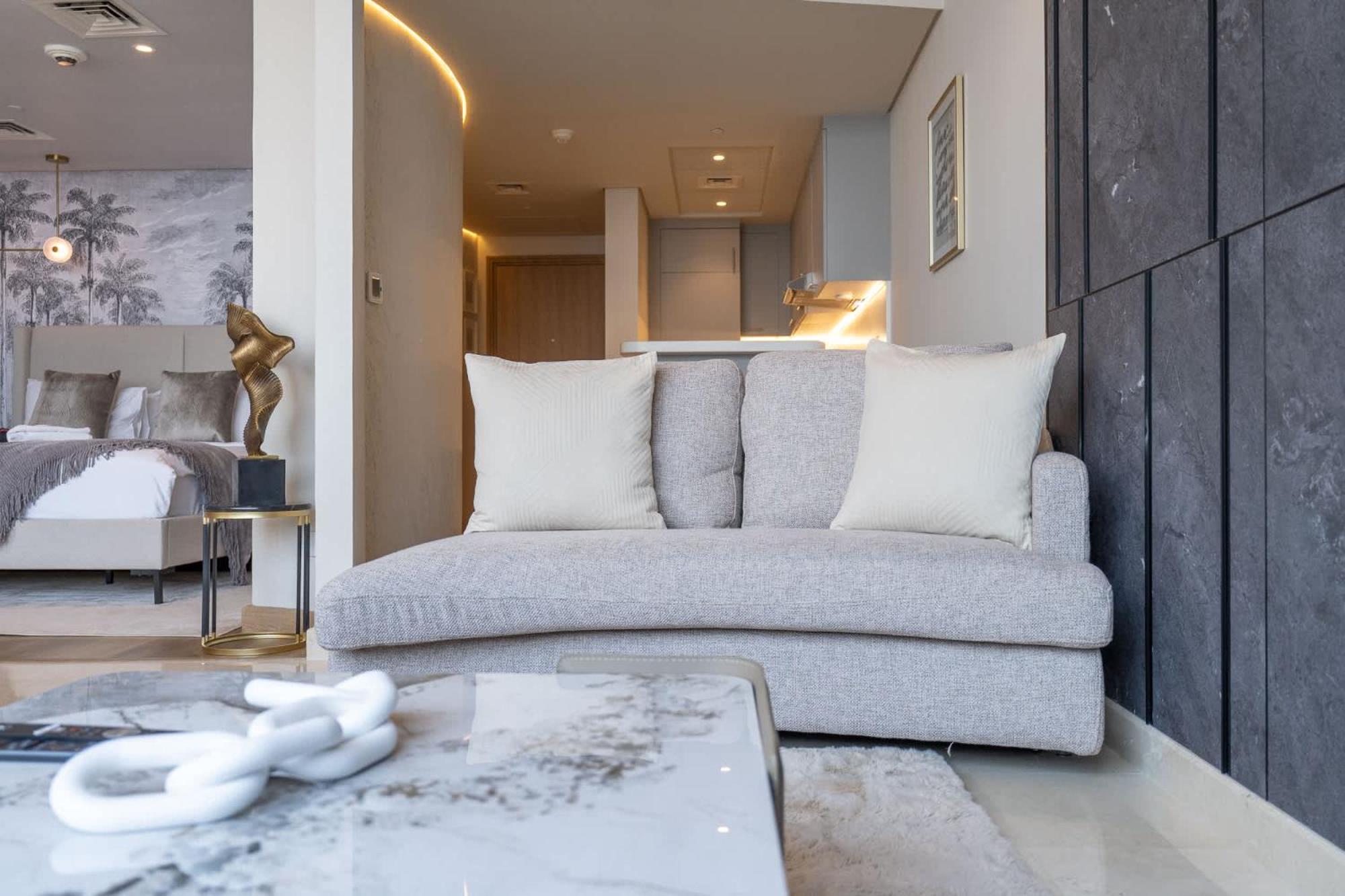 Stylish With Impressive Decor And Furniture At Sky Garden! Appartement